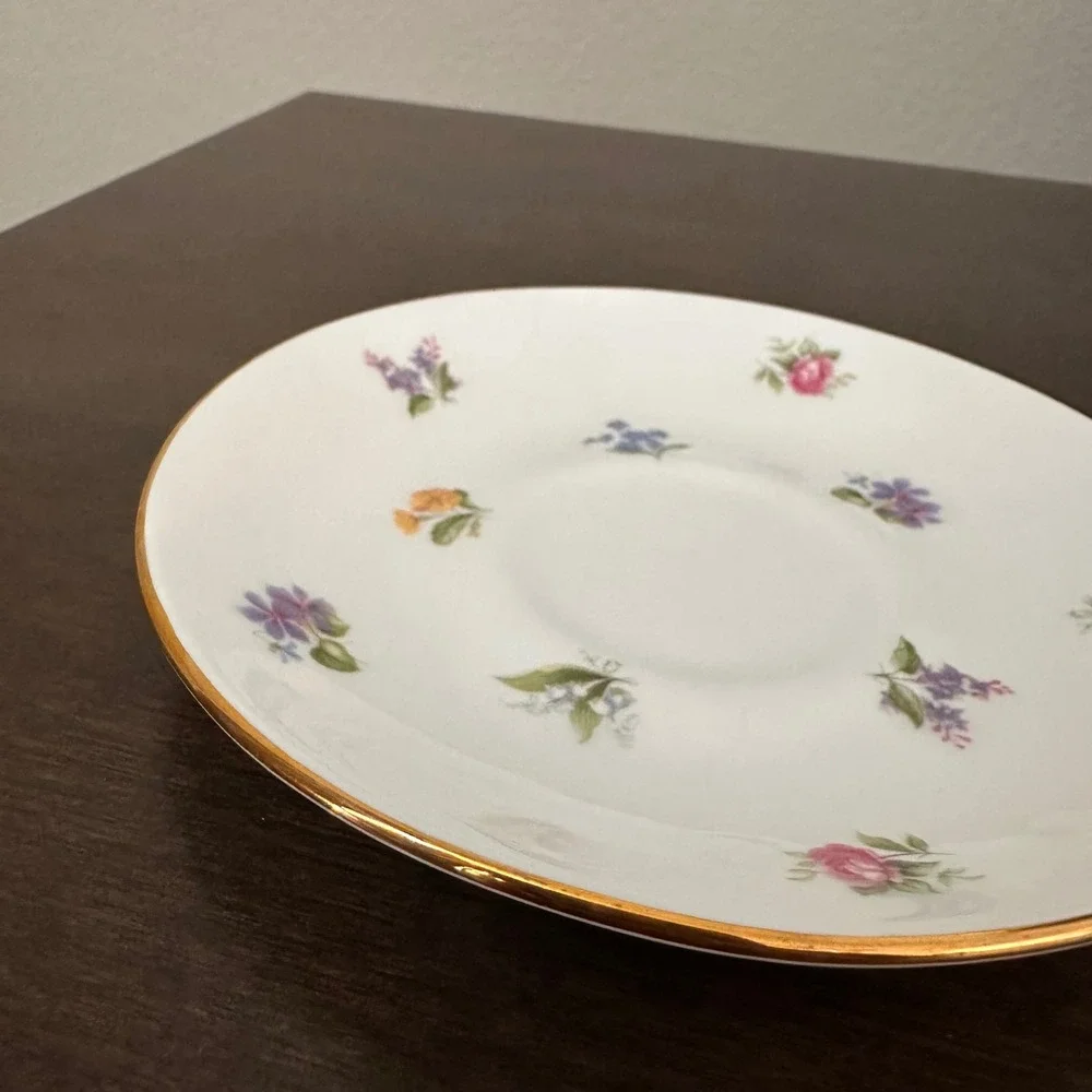 Sadler this saucer